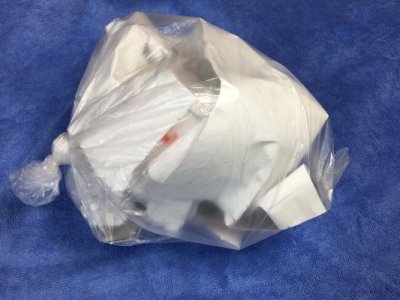丸めた新聞紙